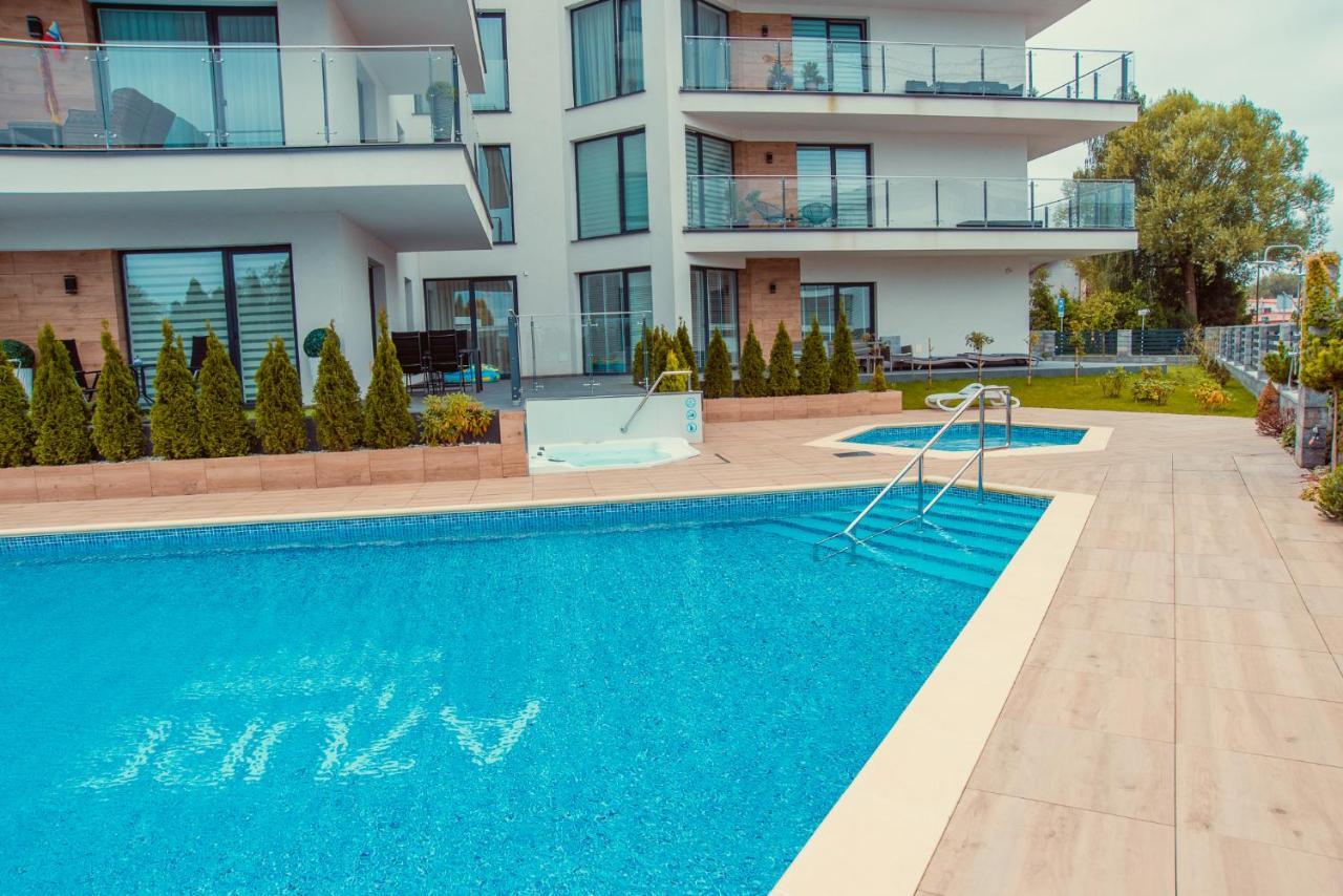 Azure Baltic Apartamenty B&M Kolobrzeg Ngoại thất bức ảnh